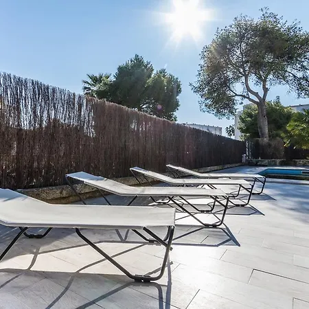 Falco With Private Pool And Garden Dom wakacyjny